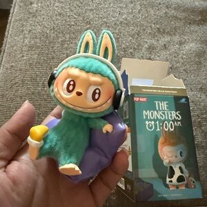 Pop Mart The Monsters 1:00 am "Music Time"